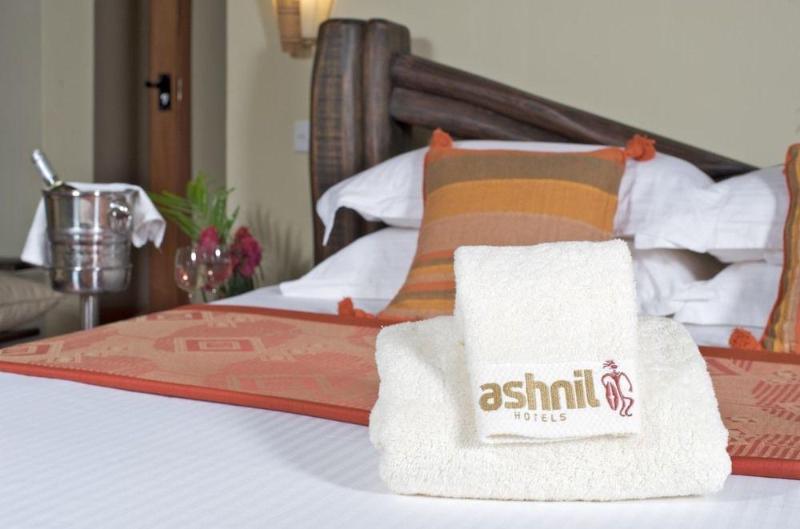 Ashnil Samburu Camp Hotel Eksteriør billede